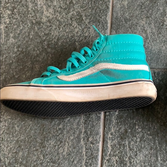 Vans - Picture 4 of 5